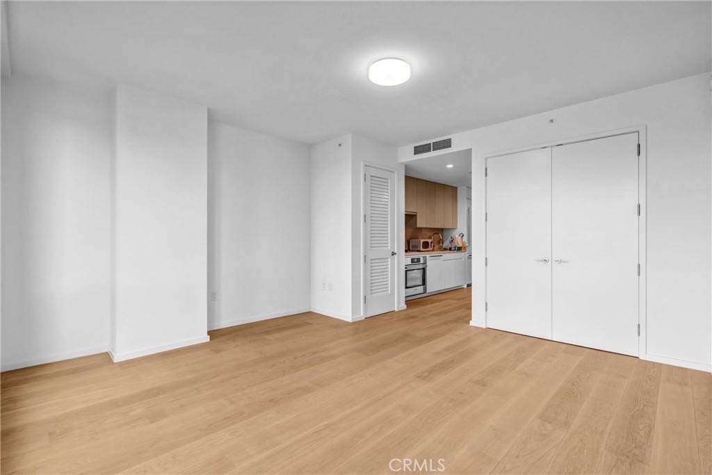 877 Francisco Street 1818
