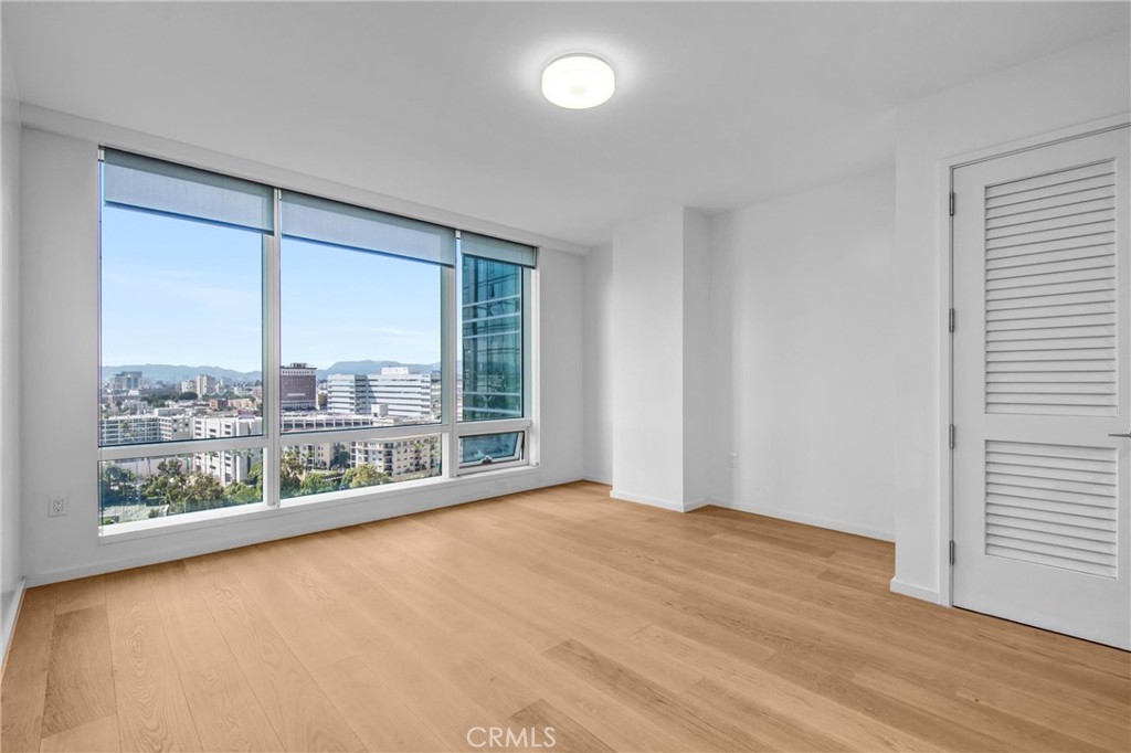 877 Francisco Street 1818