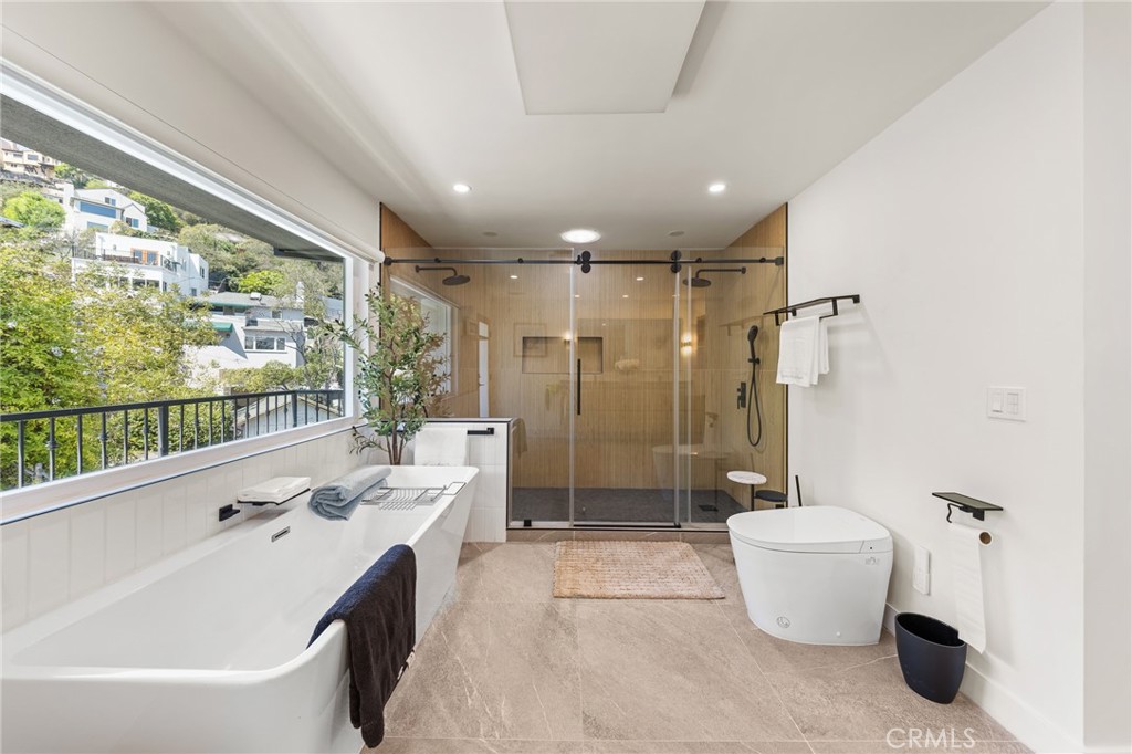 2927 Park Center