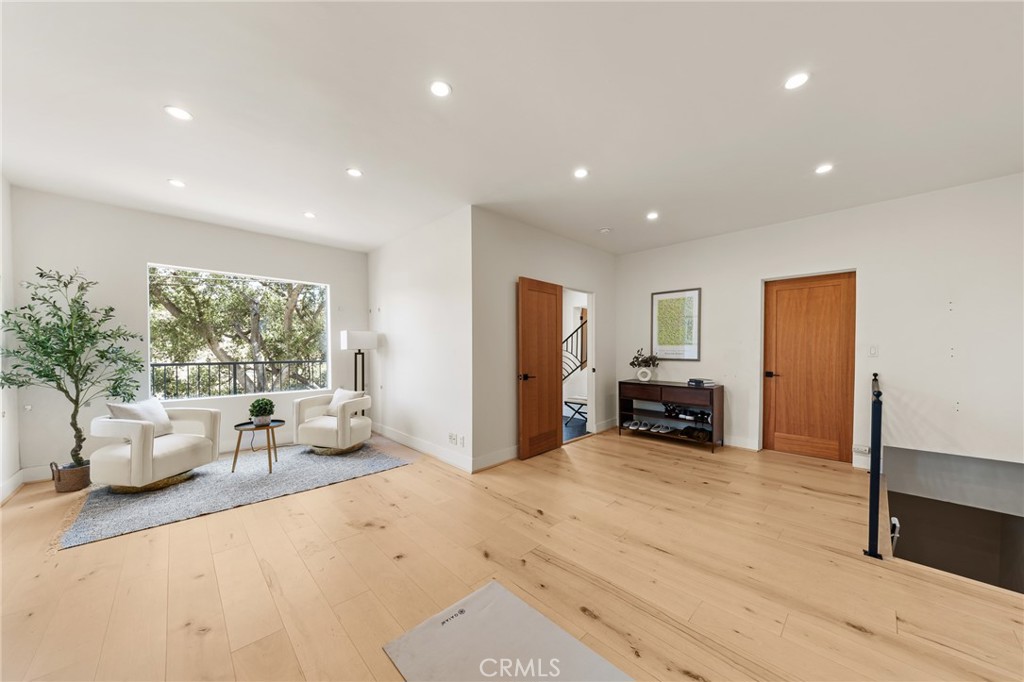 2927 Park Center