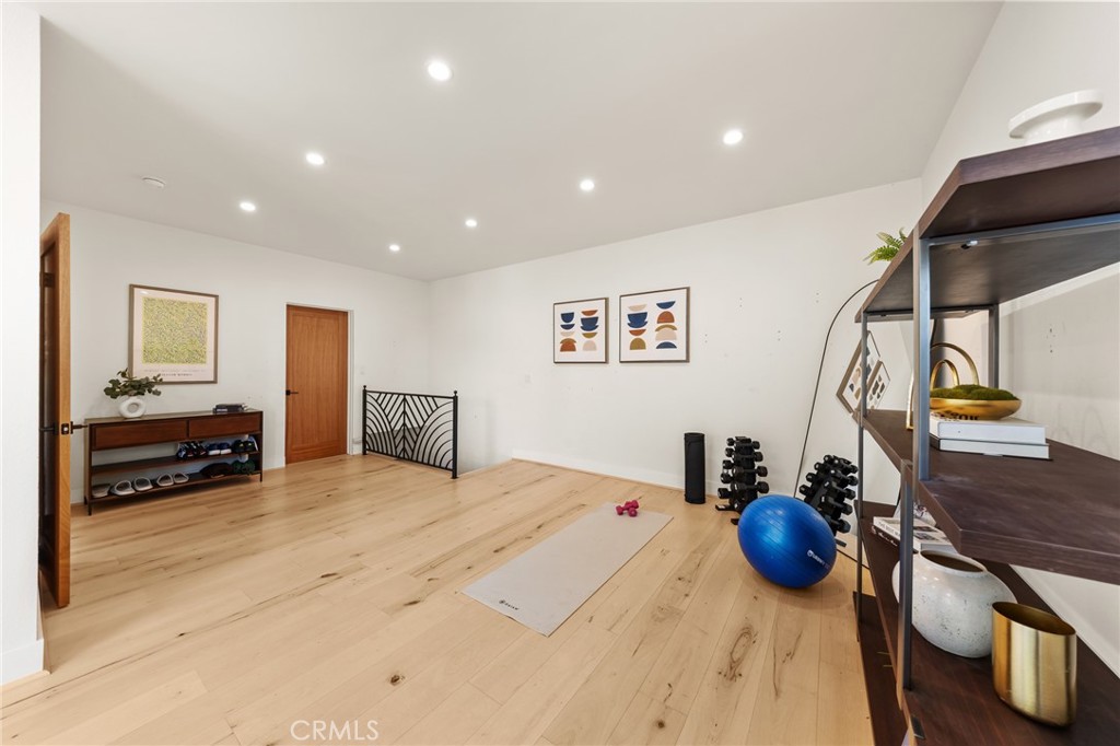 2927 Park Center