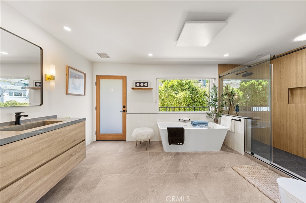 2927 Park Center