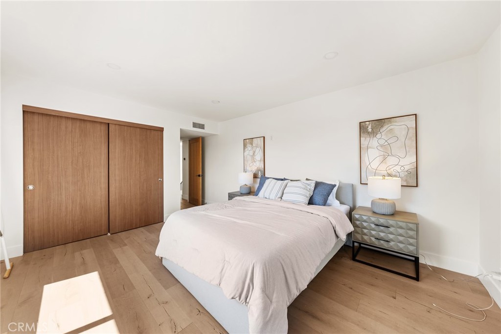 2927 Park Center