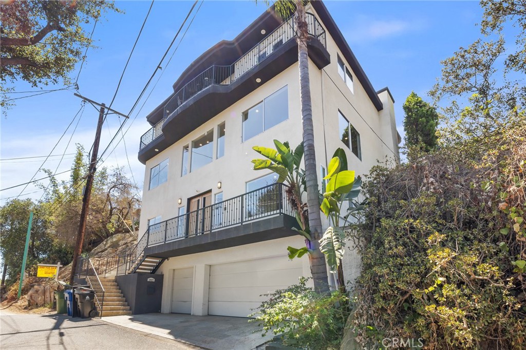 2927 Park Center