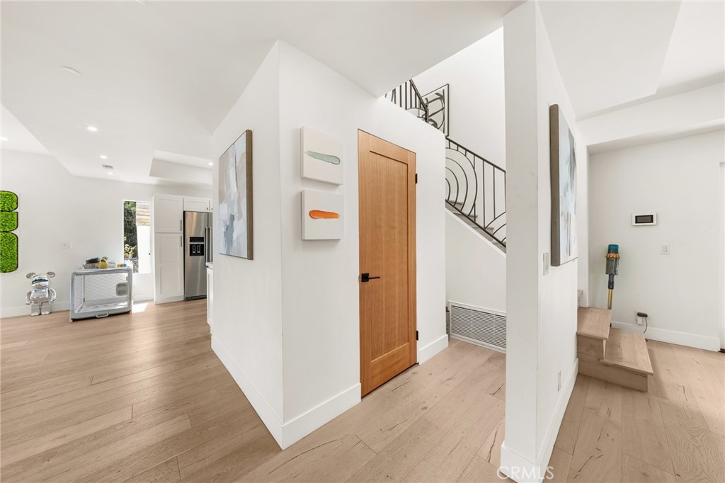 2927 Park Center
