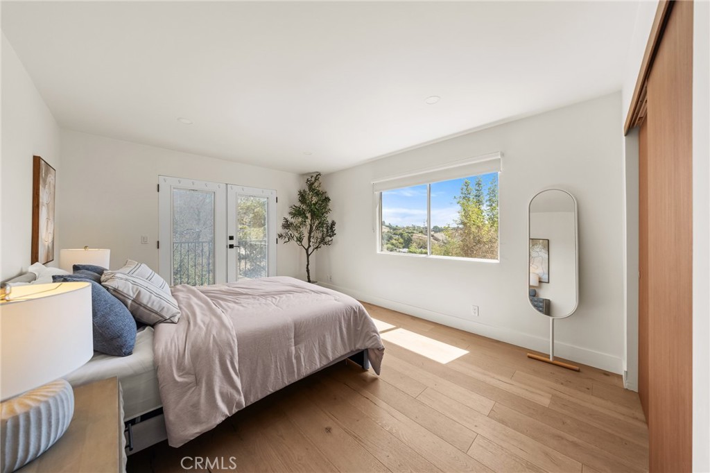 2927 Park Center