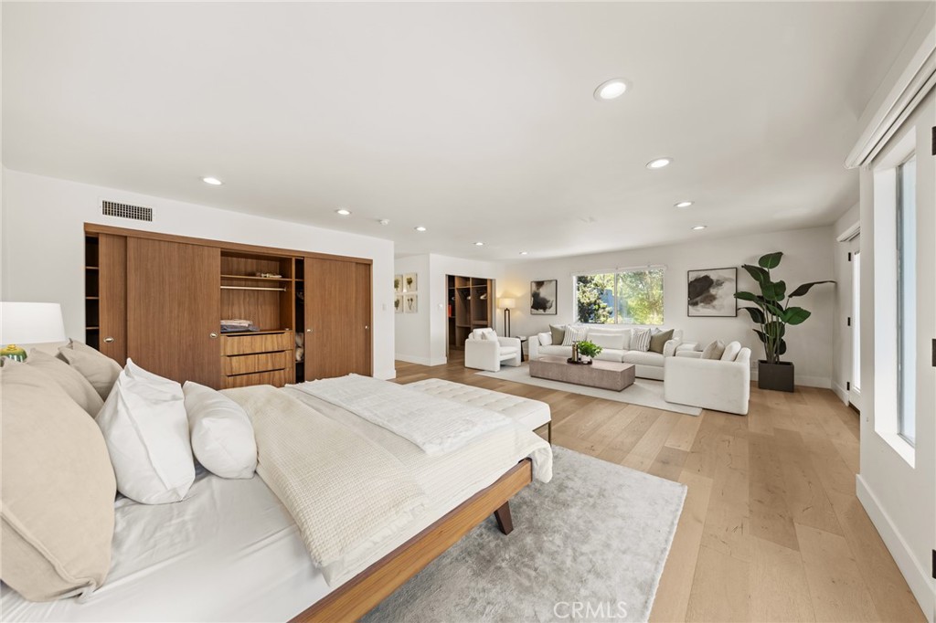 2927 Park Center