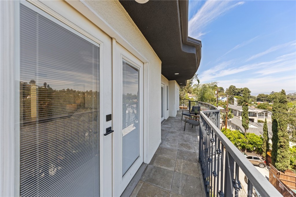 2927 Park Center