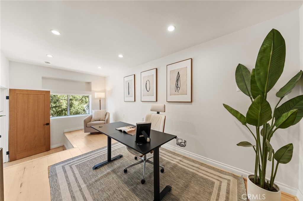 2927 Park Center