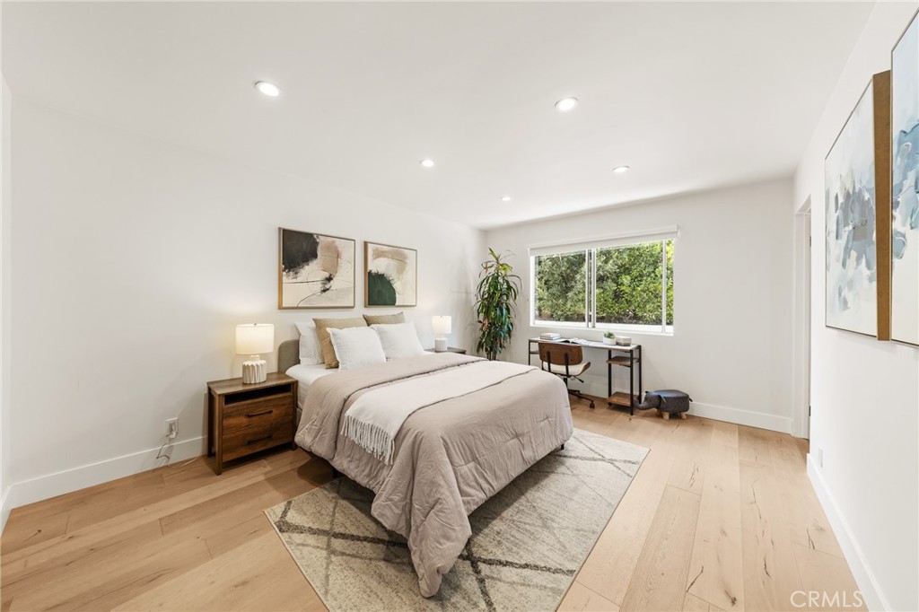 2927 Park Center
