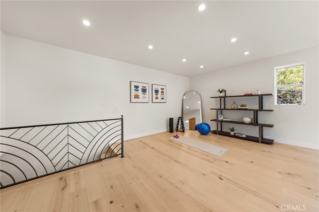 2927 Park Center