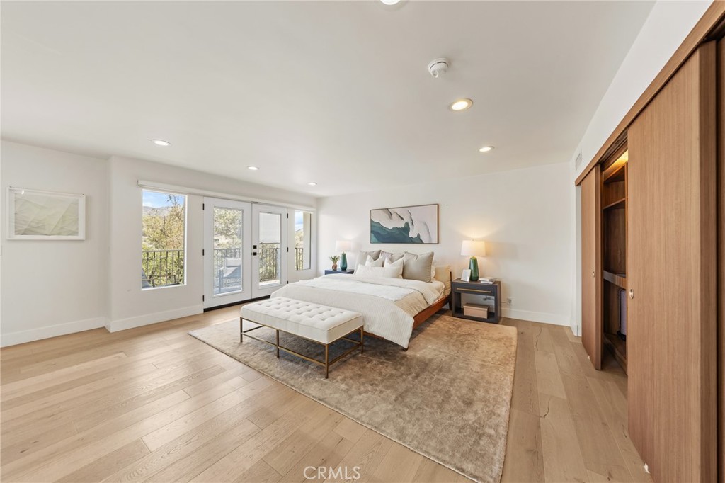 2927 Park Center