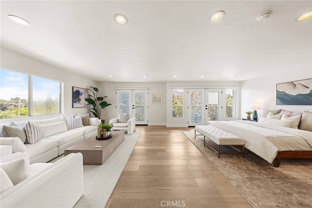 2927 Park Center