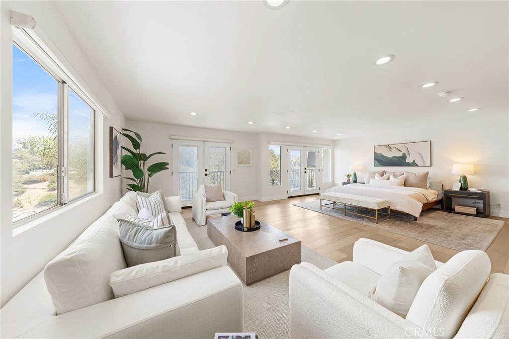 2927 Park Center