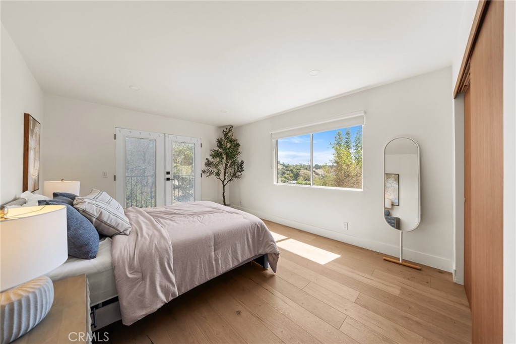 2927 Park Center