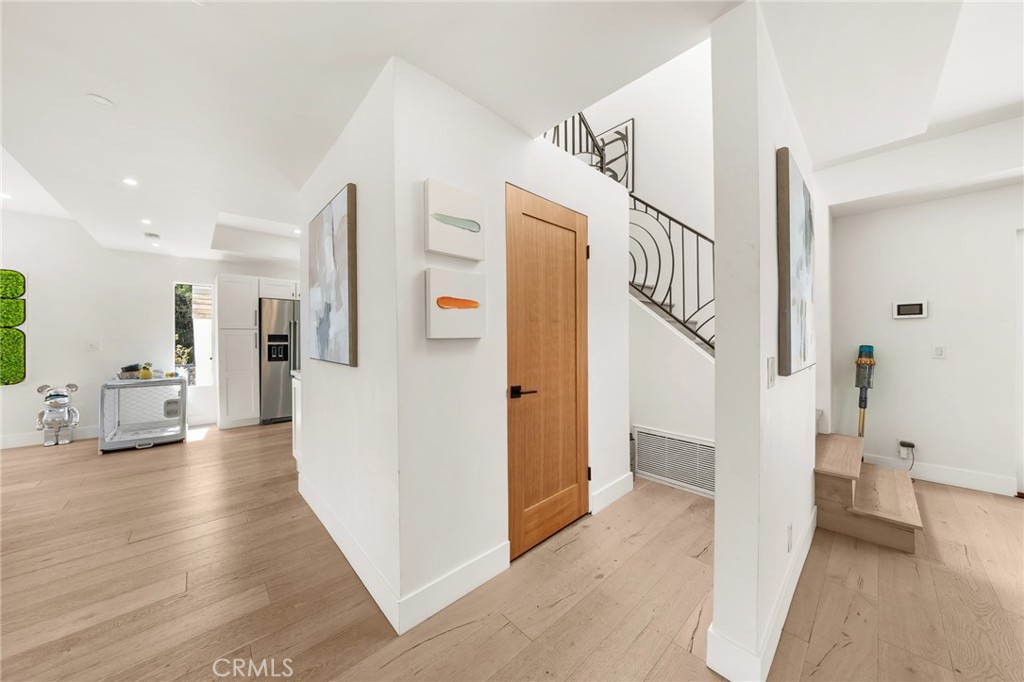2927 Park Center