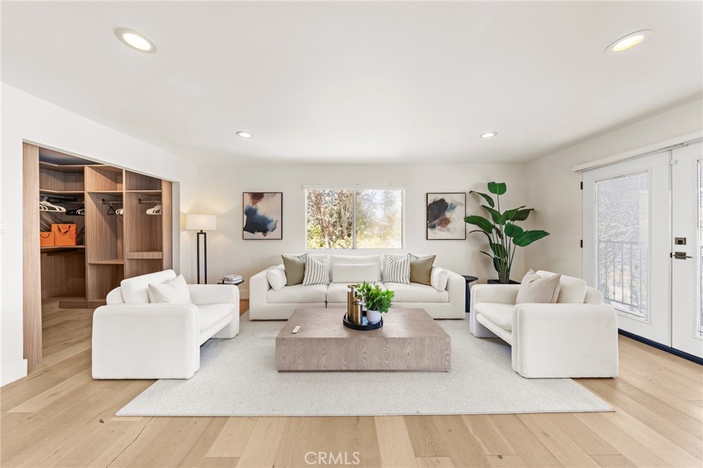 2927 Park Center