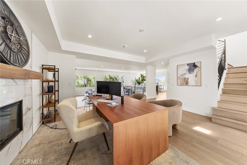 2927 Park Center