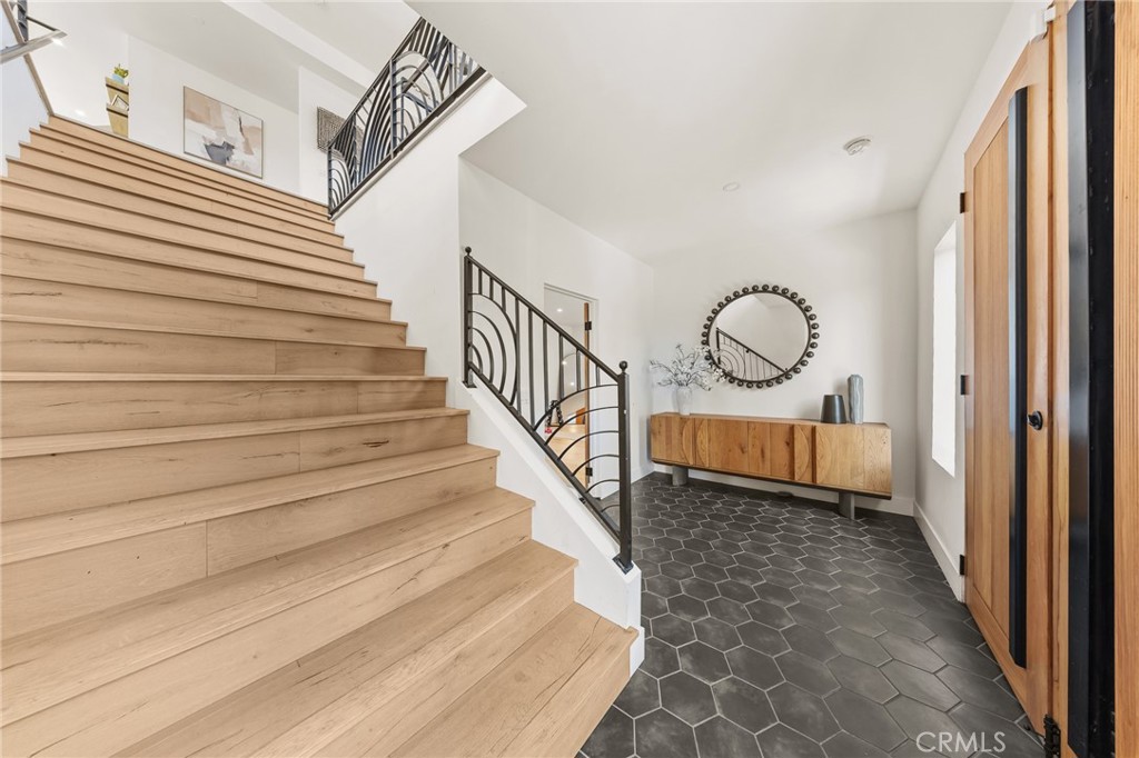 2927 Park Center
