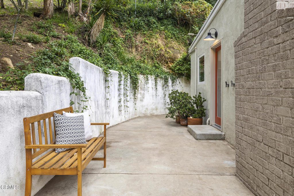 4524 San Andreas Avenue