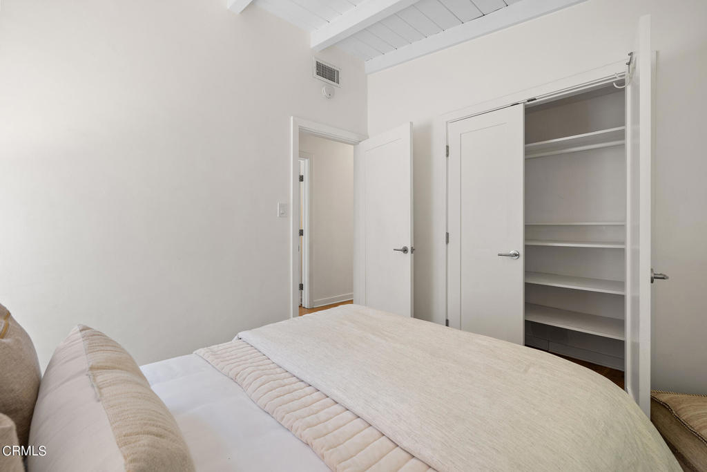 4524 San Andreas Avenue