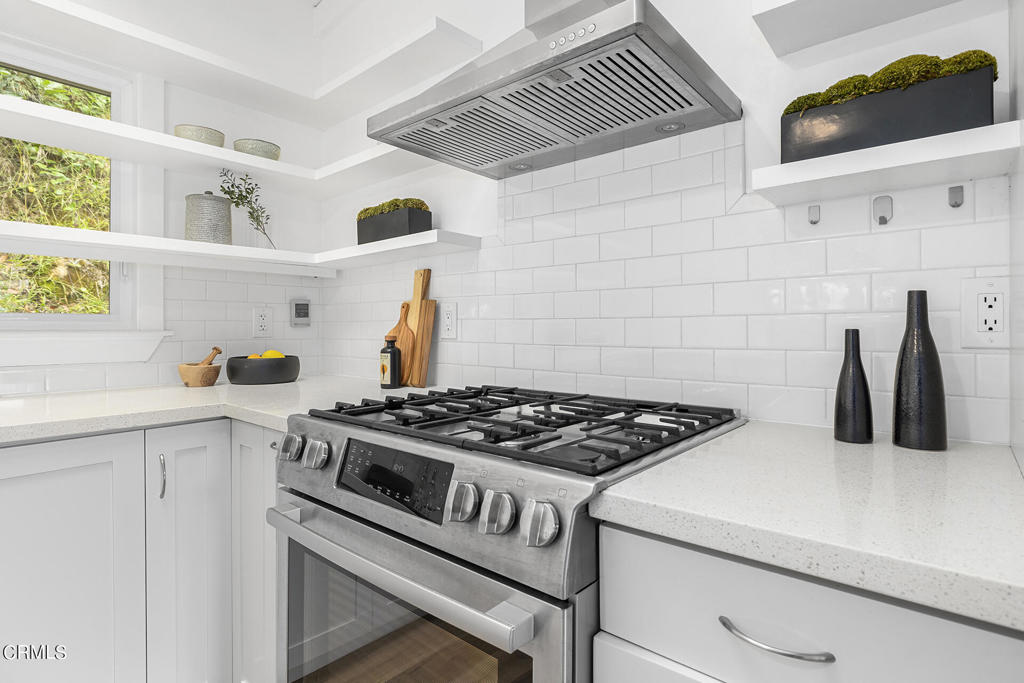 4524 San Andreas Avenue