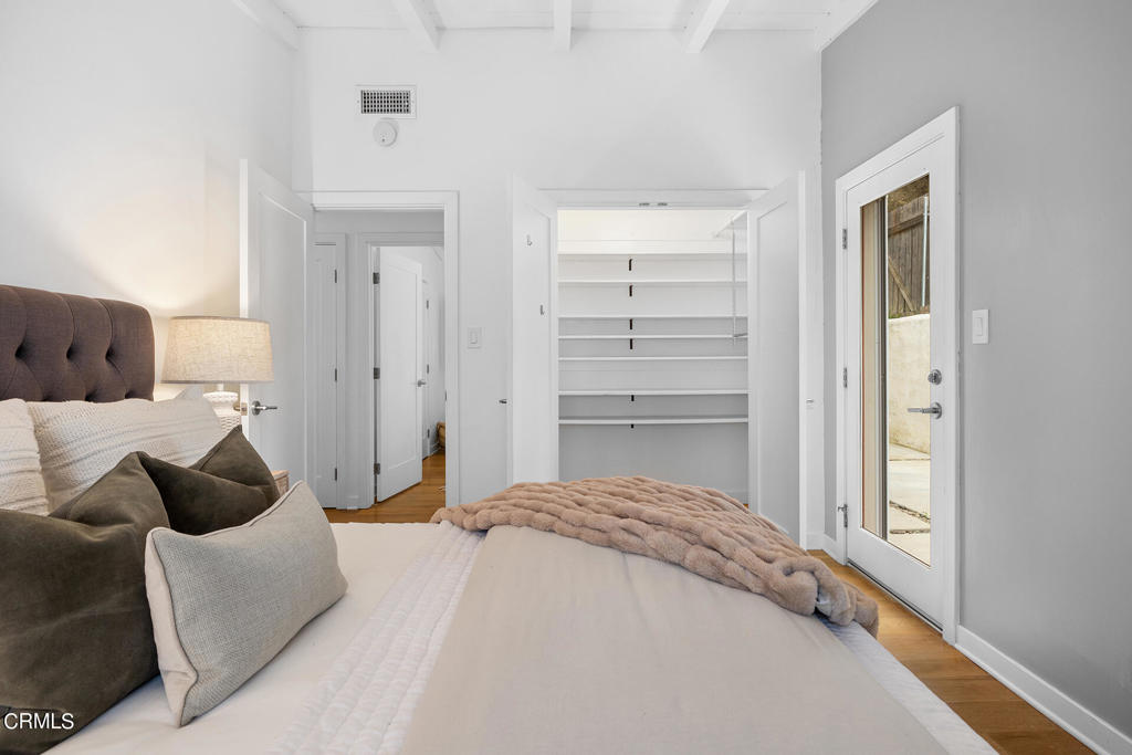 4524 San Andreas Avenue