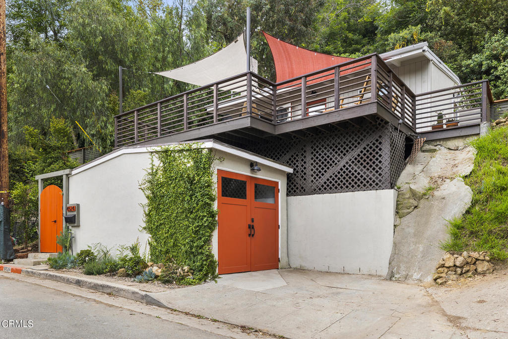 4524 San Andreas Avenue