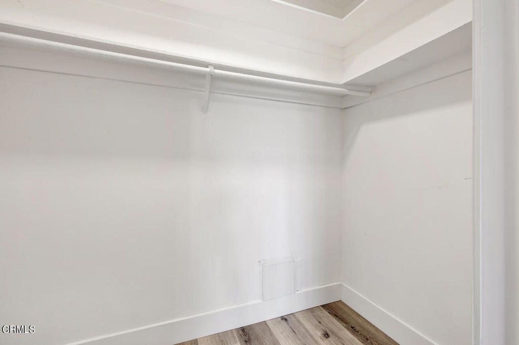 9960 Owensmouth Avenue 10