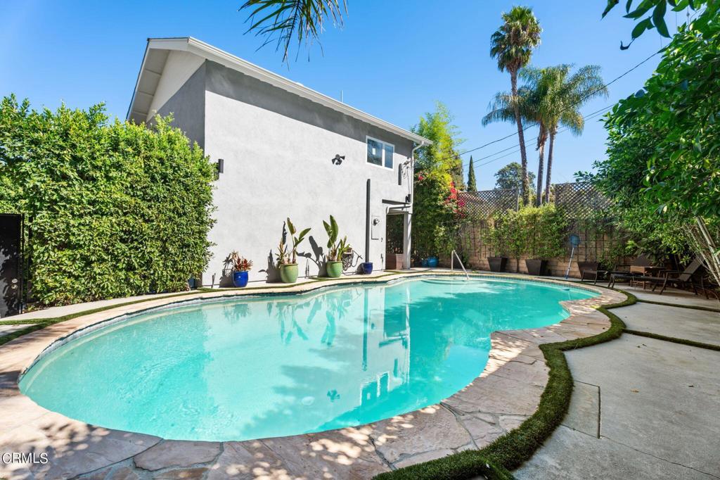 4242 Van Nuys Boulevard