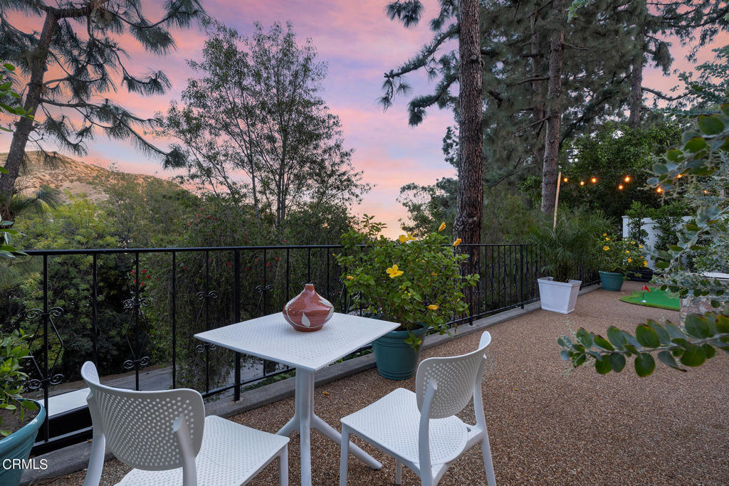 6704 Hillpark Dr 102