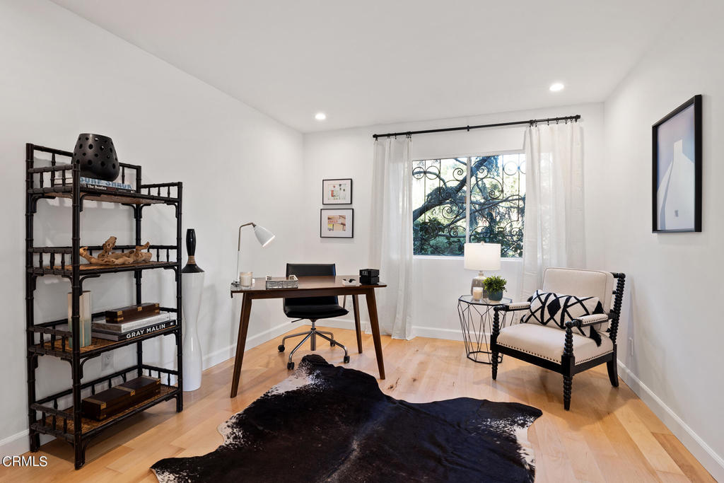 6704 Hillpark Dr 102