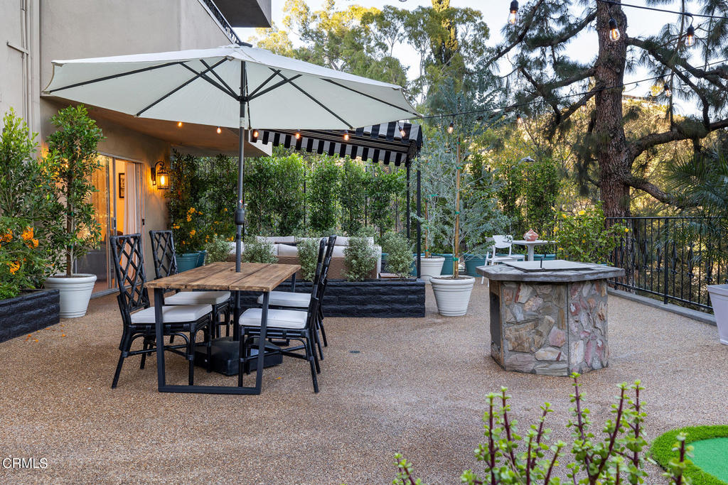 6704 Hillpark Dr 102