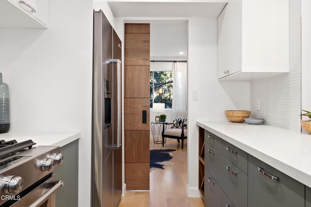 6704 Hillpark Dr 102