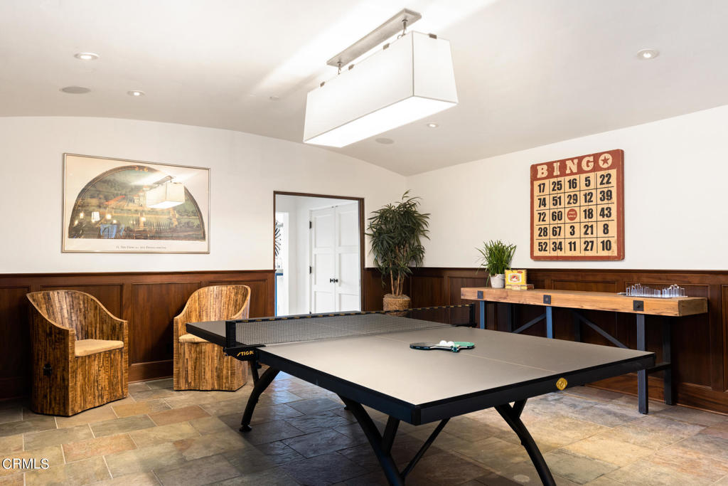 4033 Alta Vista Drive