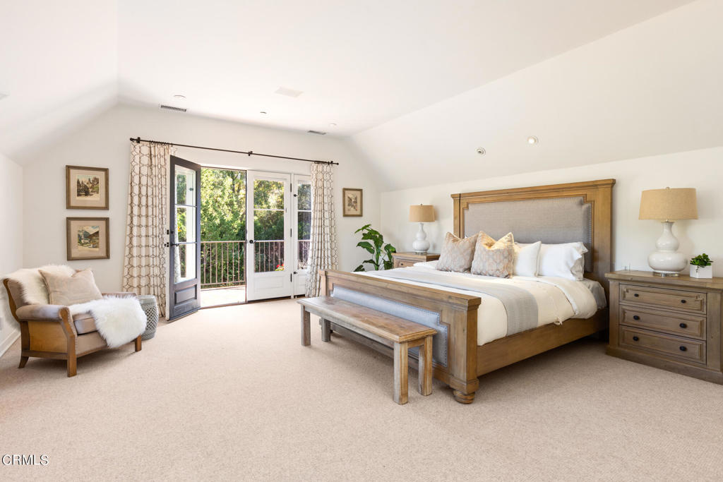 4033 Alta Vista Drive