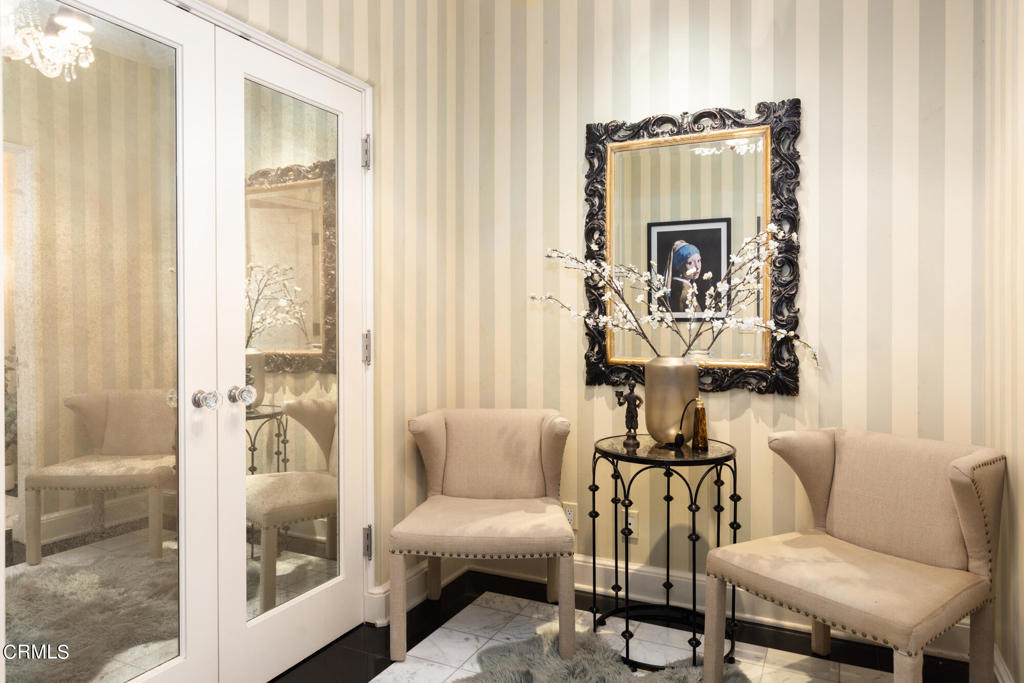 4033 Alta Vista Drive