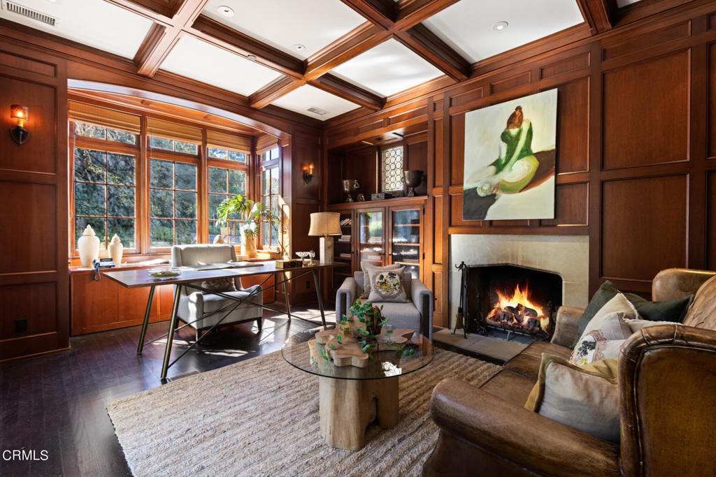 4033 Alta Vista Drive