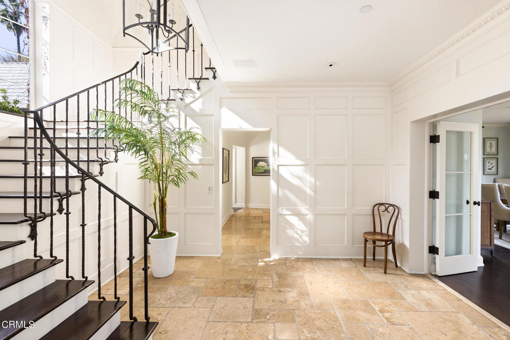 4033 Alta Vista Drive