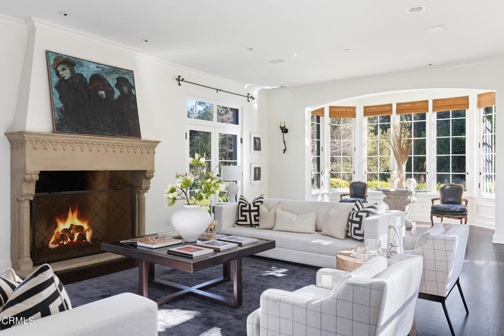 4033 Alta Vista Drive