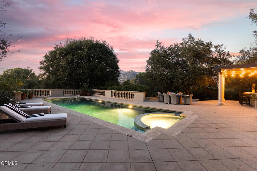 4033 Alta Vista Drive