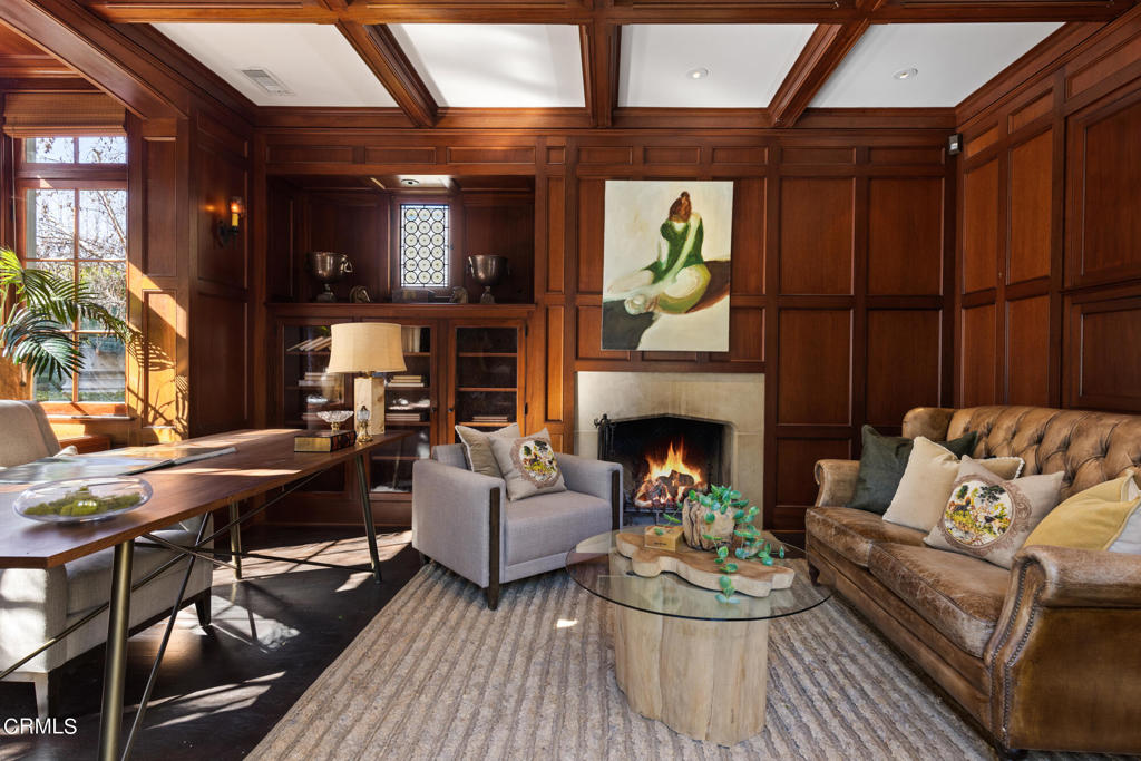 4033 Alta Vista Drive