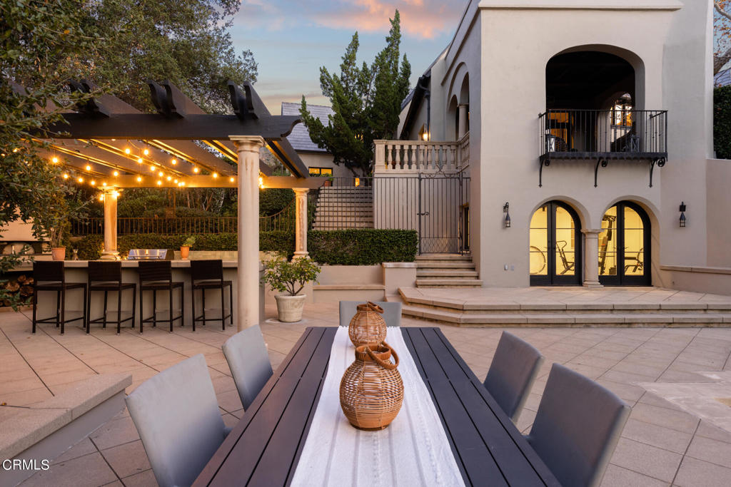 4033 Alta Vista Drive