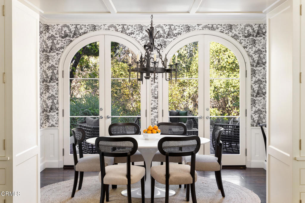 4033 Alta Vista Drive