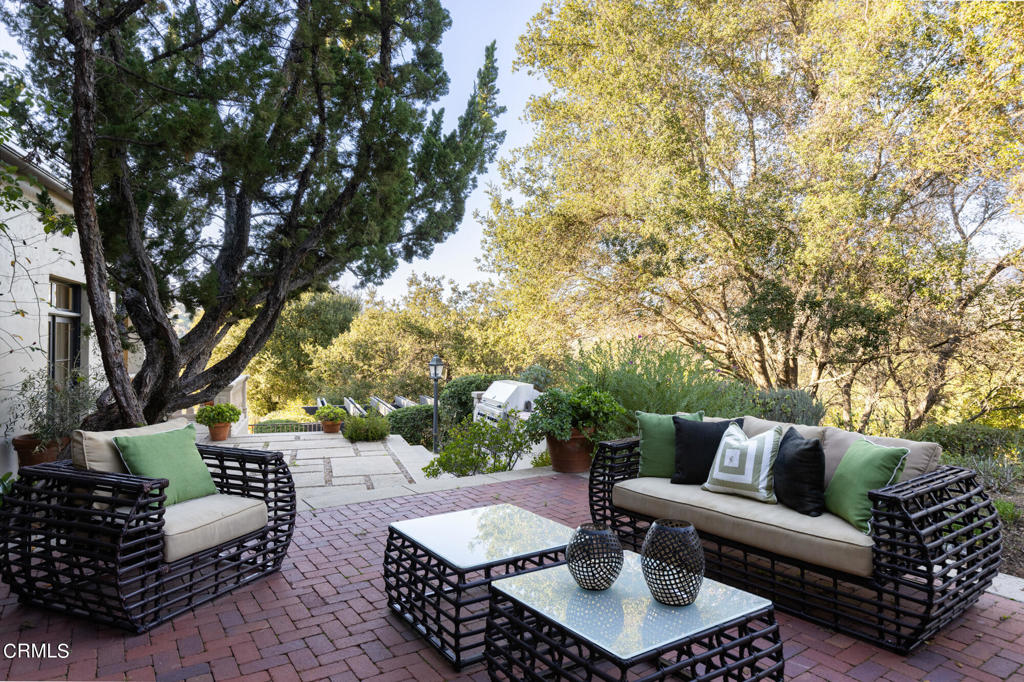 4033 Alta Vista Drive