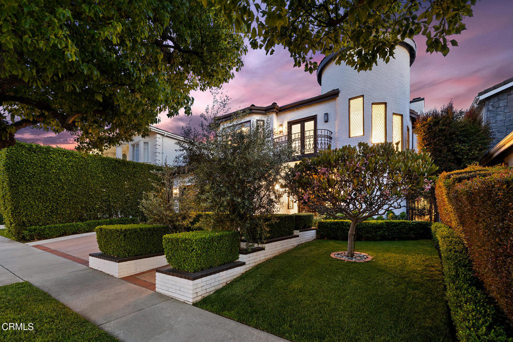 14412 Greenleaf Street
