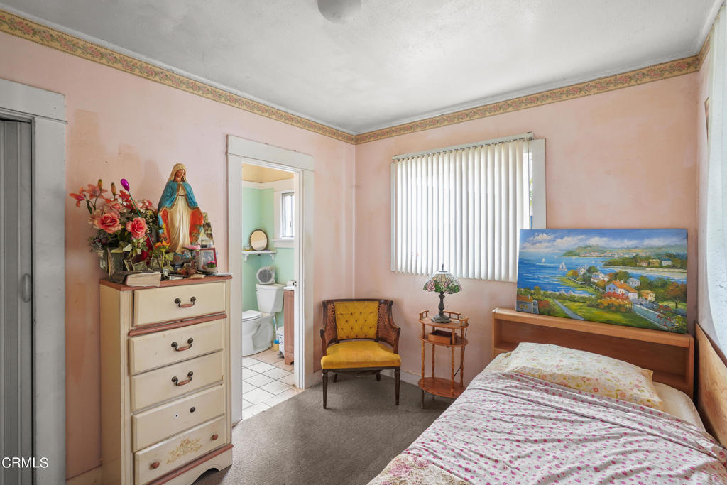 240 N Everett Street