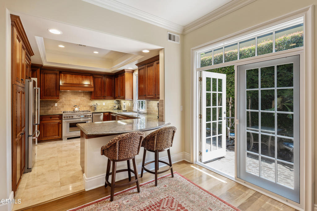 600 S Orange Grove Boulevard 4