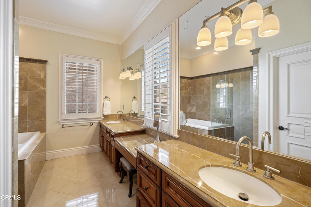 600 S Orange Grove Boulevard 4