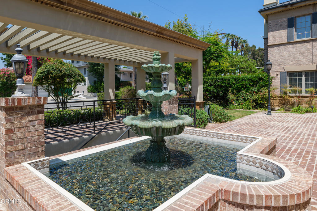 600 S Orange Grove Boulevard 4